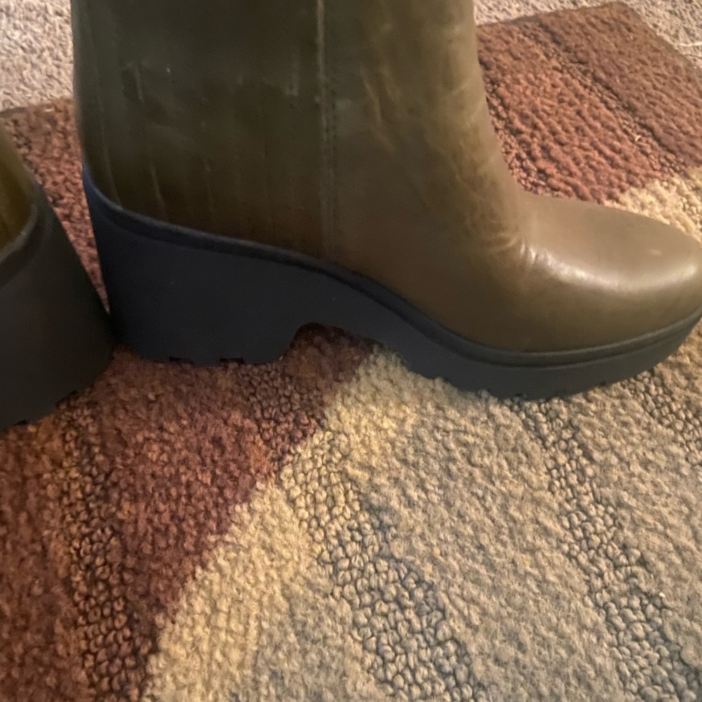 Eileen Fisher wedge bootie - Picture 6 of 8